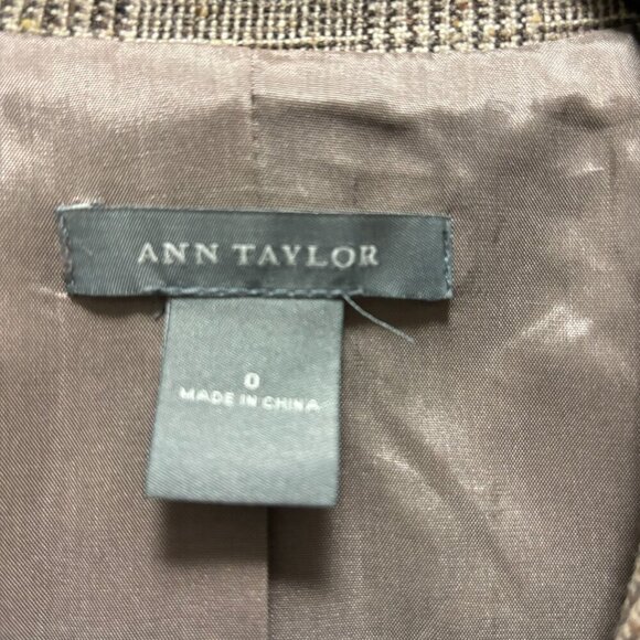 Ann Taylor Womens Plaid Blazer Virgin Wool Size 0 Brown - Picture 7 of 8